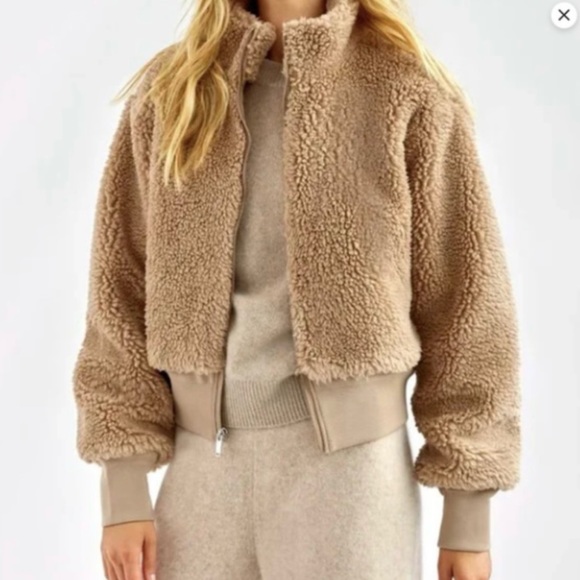 Aritzia The Group Babaton Fleece Jacket - Picture 2 of 2